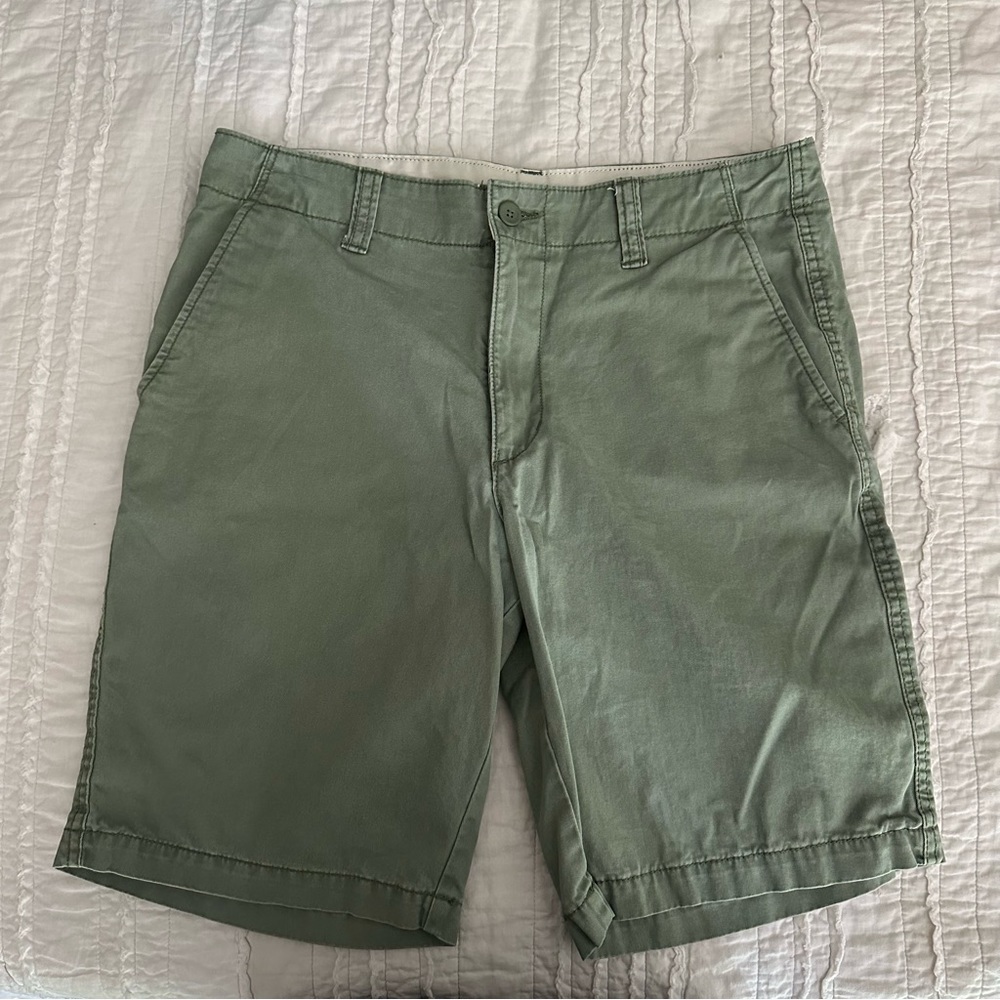Old Navy Lived in Straight shorts